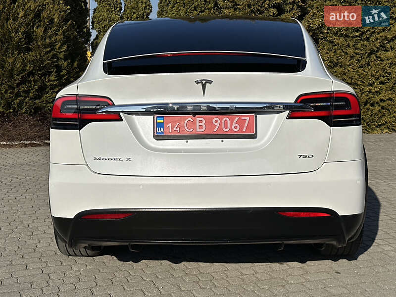 Позашляховик / Кросовер Tesla Model X 2018 в Львові