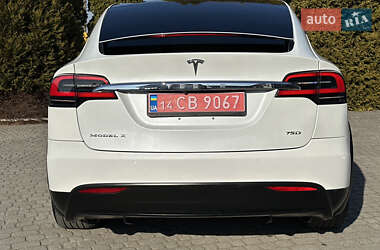 Позашляховик / Кросовер Tesla Model X 2018 в 