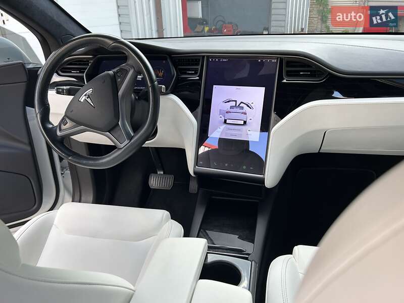 Внедорожник / Кроссовер Tesla Model X 2020 в Харькове