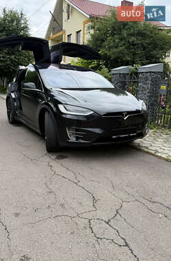 Внедорожник / Кроссовер Tesla Model X 2016 в 