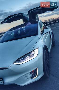 Внедорожник / Кроссовер Tesla Model X 2019 в 