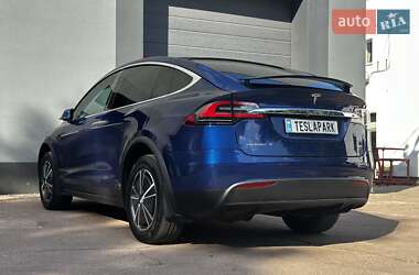 Внедорожник / Кроссовер Tesla Model X 2017 в 