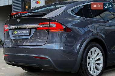 Внедорожник / Кроссовер Tesla Model X 2018 в 