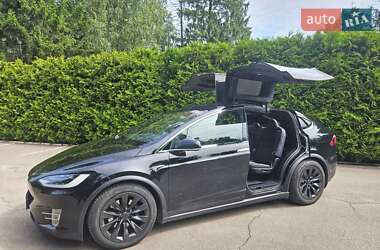 Внедорожник / Кроссовер Tesla Model X 2018 в 