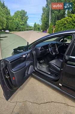 Внедорожник / Кроссовер Tesla Model X 2018 в 