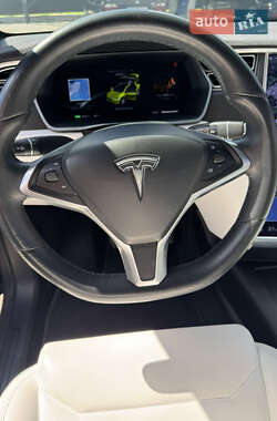 Позашляховик / Кросовер Tesla Model X 2017 в 