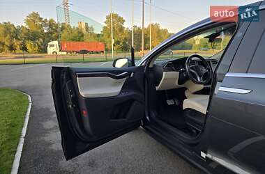 Позашляховик / Кросовер Tesla Model X 2018 в 