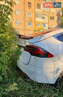 Внедорожник / Кроссовер Tesla Model X 2017 в 