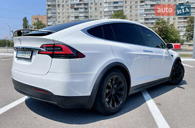 Внедорожник / Кроссовер Tesla Model X 2018 в 