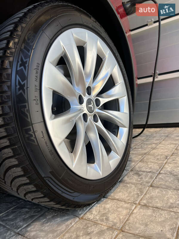 Позашляховик / Кросовер Tesla Model X 2018 в Одесі