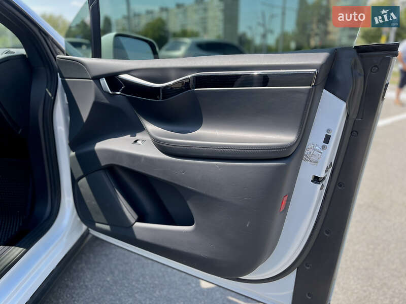 Внедорожник / Кроссовер Tesla Model X 2018 в Харькове фото 29 Внедорожник / Кроссовер Tesla Model X 2018 в Харькове