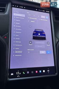 Позашляховик / Кросовер Tesla Model X 2020 в 