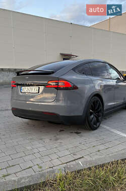 Позашляховик / Кросовер Tesla Model X 2018 в 