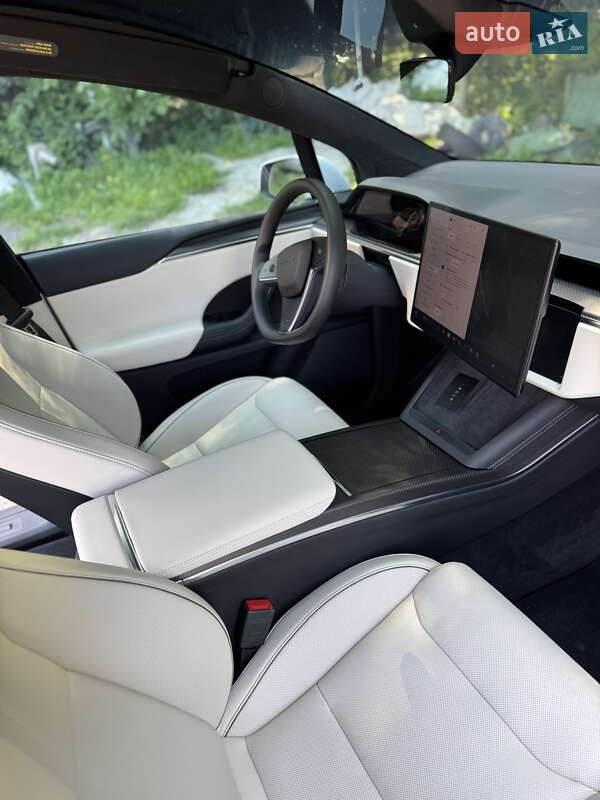 Внедорожник / Кроссовер Tesla Model X 2024 в Киеве