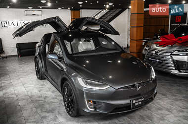 Внедорожник / Кроссовер Tesla Model X 2020 в 