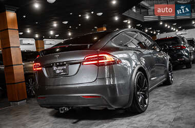 Внедорожник / Кроссовер Tesla Model X 2020 в 