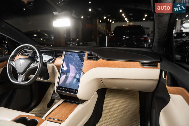 Позашляховик / Кросовер Tesla Model X 2020 в Одесі