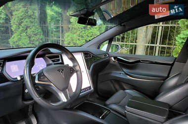 Позашляховик / Кросовер Tesla Model X 2018 в 