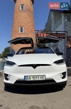 Внедорожник / Кроссовер Tesla Model X 2019 в 