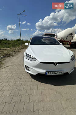 Позашляховик / Кросовер Tesla Model X 2019 в 