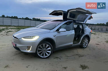 Позашляховик / Кросовер Tesla Model X 2016 в 