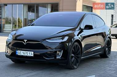 Позашляховик / Кросовер Tesla Model X 2019 в 