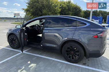 Внедорожник / Кроссовер Tesla Model X 2017 в Киеве