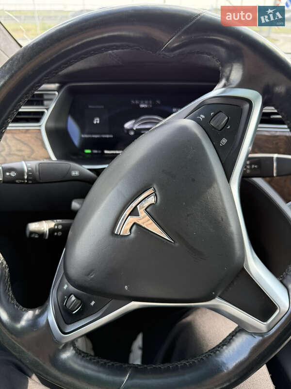 Позашляховик / Кросовер Tesla Model X 2017 в Києві
