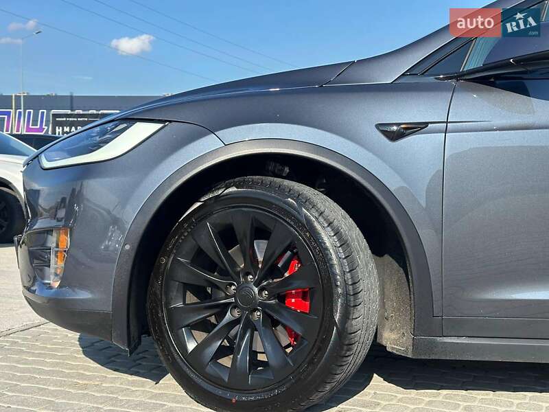 Позашляховик / Кросовер Tesla Model X 2020 в Львові