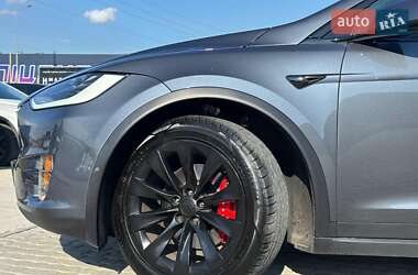 Позашляховик / Кросовер Tesla Model X 2020 в 