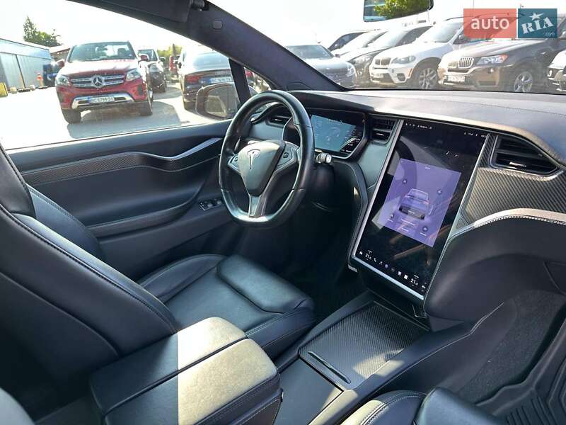 Позашляховик / Кросовер Tesla Model X 2020 в Львові