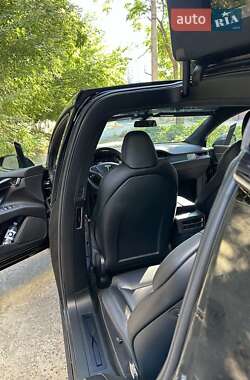 Позашляховик / Кросовер Tesla Model X 2020 в 