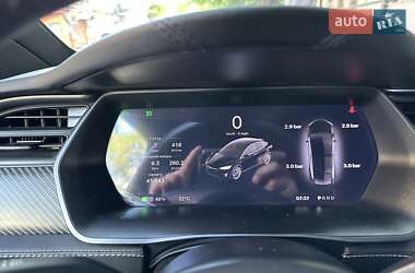 Позашляховик / Кросовер Tesla Model X 2020 в 
