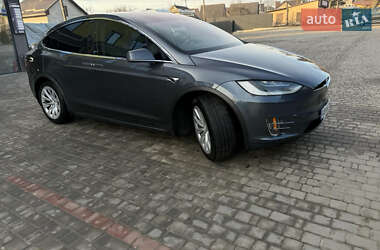 Позашляховик / Кросовер Tesla Model X 2018 в 