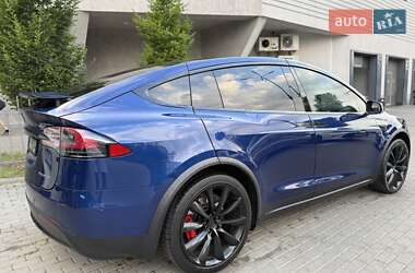 Позашляховик / Кросовер Tesla Model X 2020 в 