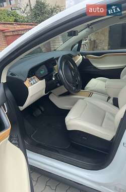 Позашляховик / Кросовер Tesla Model X 2018 в 