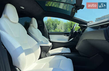 Внедорожник / Кроссовер Tesla Model X 2018 в 