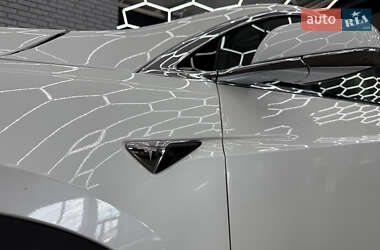 Внедорожник / Кроссовер Tesla Model X 2017 в 