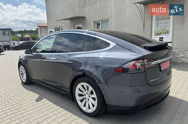 Позашляховик / Кросовер Tesla Model X 2017 в 