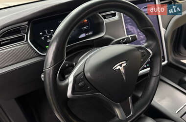 Внедорожник / Кроссовер Tesla Model X 2017 в 