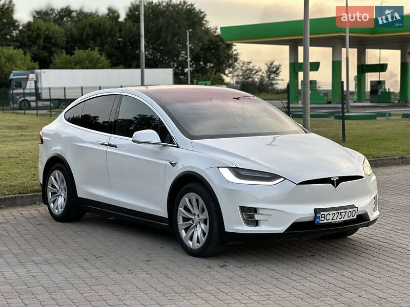 Внедорожник / Кроссовер Tesla Model X 2018 в Радивилове