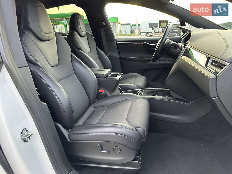 Внедорожник / Кроссовер Tesla Model X 2018 в Радивилове