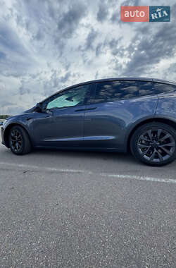 Позашляховик / Кросовер Tesla Model X 2022 в 