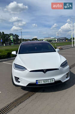 Позашляховик / Кросовер Tesla Model X 2017 в 