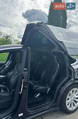 Внедорожник / Кроссовер Tesla Model X 2017 в 