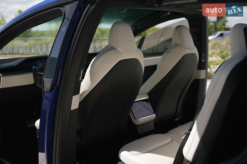 Позашляховик / Кросовер Tesla Model X 2023 в Києві фото 28 Позашляховик / Кросовер Tesla Model X 2023 в Києві