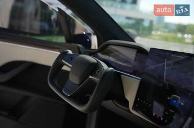 Внедорожник / Кроссовер Tesla Model X 2023 в 
