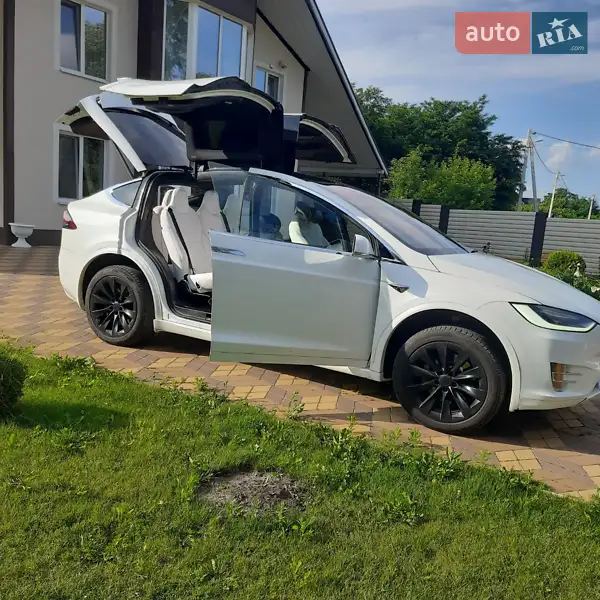 Tesla Model X