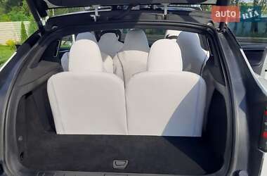 Позашляховик / Кросовер Tesla Model X 2017 в 