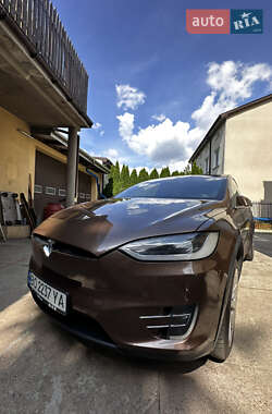 Внедорожник / Кроссовер Tesla Model X 2016 в 